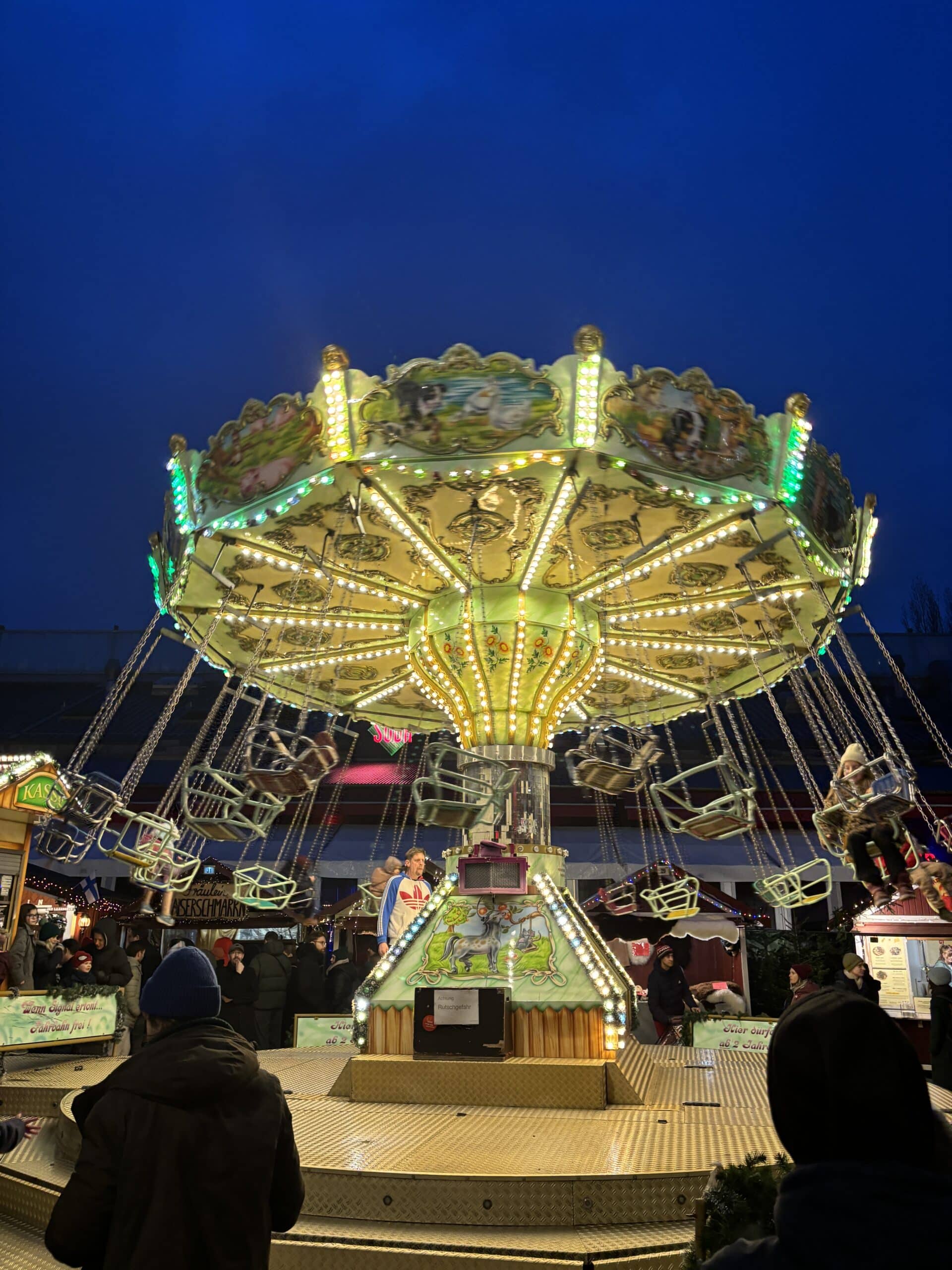 und als Familie auf den Weihnachtsmarkt.