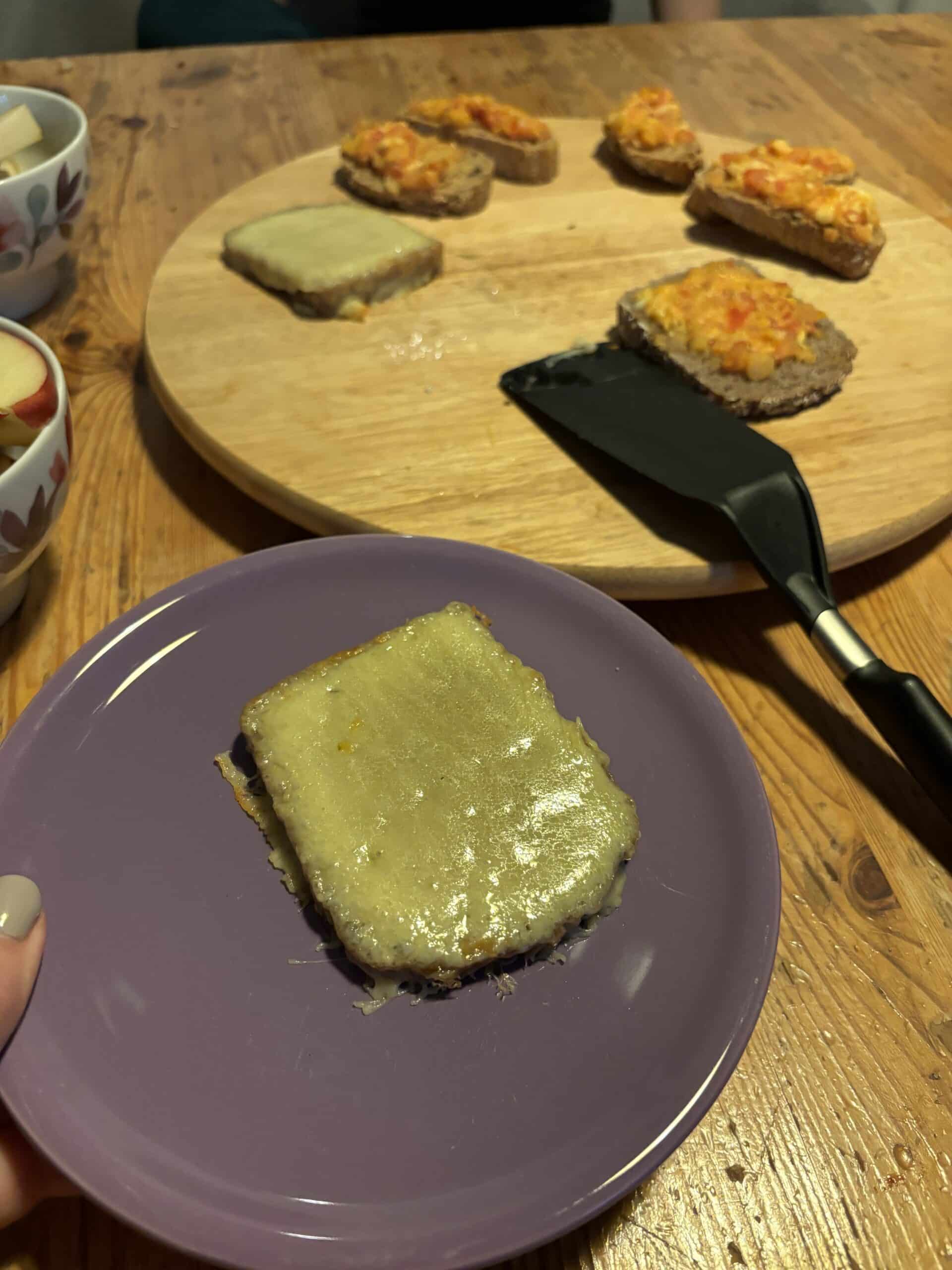 Am Abend gibt es dann schnelles Brot für alle Beteiligten.